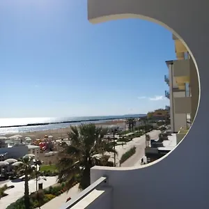 Ideal Hotel
